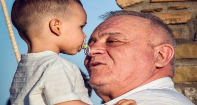 Τα σχέδια του Παντελή Μπούμπουρα για νέα ξενοδοχεία και αθλητική ακαδημία στη Λήμνο