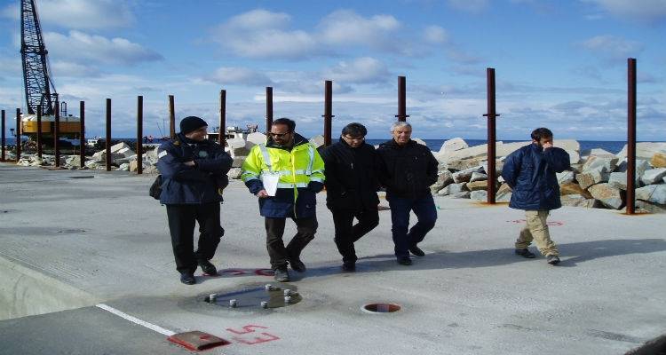 &Omicron; &Delta;&eta;&mu;ή&tau;&rho;&eta;&sigmaf; &Mu;&alpha;&rho;&iota;&nu;ά&kappa;&eta;&sigmaf; &sigma;&tau;&omicron;&nu; Ά&gamma;&iota;&omicron; &Epsilon;&upsilon;&sigma;&tau;&rho;ά&tau;&iota;&omicron; (photos)