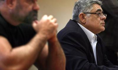 Μυτιλήνη: Αυτοκτόνησε υποδιευθυντής τράπεζας με στρατιωτικό όπλο - Τον βρήκαν στο αυτοκίνητό του!