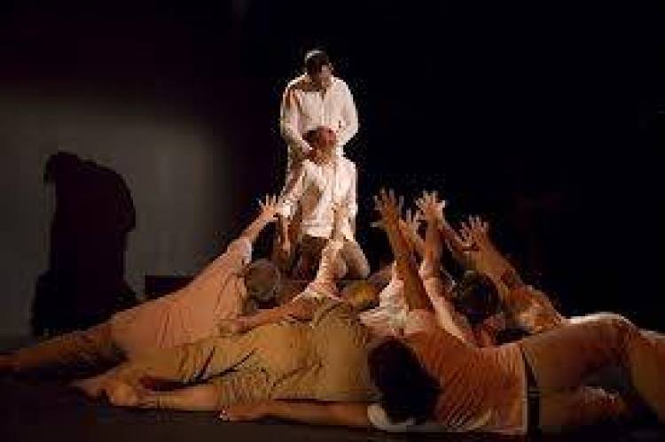 Πρωτοφανές! Σε δίκη οι συντελεστές του Corpus Christi!