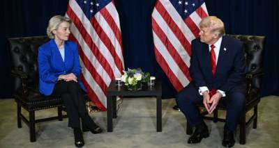 Politico: &Omicron; &Tau;&rho;&alpha;&mu;&pi; &pi;&iota;έ&zeta;&epsilon;&iota; &tau;&eta;&nu; &Epsilon;&upsilon;&rho;ώ&pi;&eta; &nu;&alpha; &alpha;&gamma;&omicron;&rho;ά&sigma;&epsilon;&iota; &alpha;&mu;&epsilon;&rho;&iota;&kappa;&alpha;&nu;&iota;&kappa;ά ό&pi;&lambda;&alpha; &kappa;&alpha;&iota; &tau;&eta;&nu; &alpha;&pi;&epsilon;&iota;&lambda;&epsilon;ί &mu;&epsilon; &alpha;&nu;&tau;ί&pi;&omicron;&iota;&nu;&alpha;