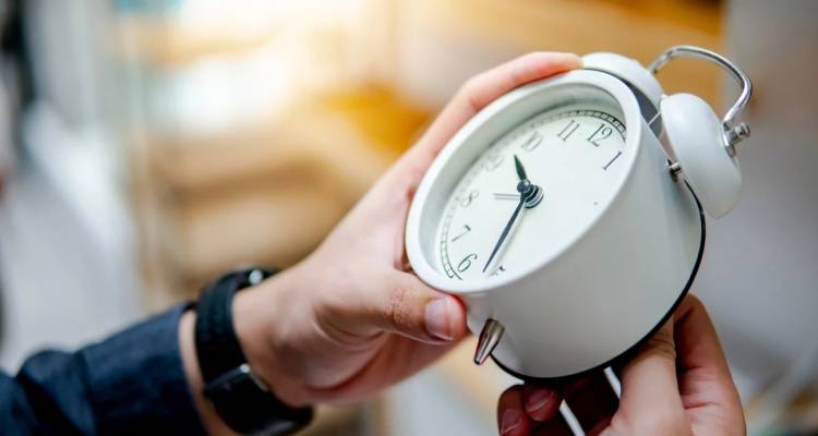 Αλλαγή ώρας: Πότε θα γυρίσουμε τα ρολόγια μας μία ώρα πίσω