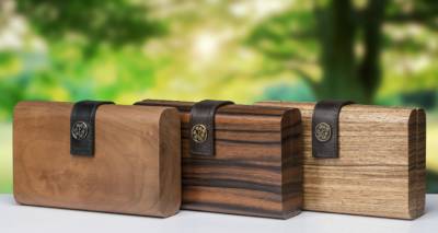 Wudens: Οι ξύλινες τσάντες από τη Λήμνο είναι κάτι παραπάνω από ένα απλό αξεσουάρ