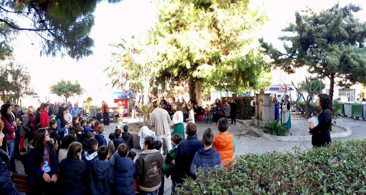 &Mu;ύ&rho;&iota;&sigma;&alpha;&nu; &Chi;&rho;&iota;&sigma;&tau;&omicron;ύ&gamma;&epsilon;&nu;&nu;&alpha; &sigma;&tau;&eta;&nu; &alpha;&gamma;&omicron;&rho;ά &tau;&eta;&sigmaf; &Mu;ύ&rho;&iota;&nu;&alpha;&sigmaf; (photos)