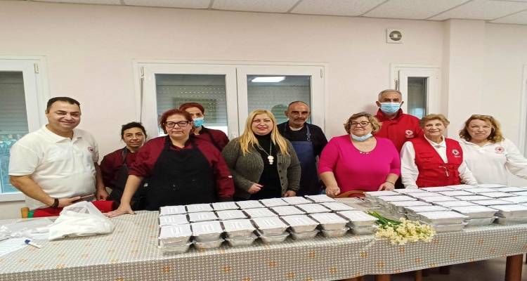 &Lambda;ή&mu;&nu;&omicron;&sigmaf;: 134 &gamma;&epsilon;ύ&mu;&alpha;&tau;&alpha; &sigma;&epsilon; &epsilon;&upsilon;ά&lambda;&omega;&tau;&omicron;&upsilon;&sigmaf; &sigma;&upsilon;&mu;&pi;&omicron;&lambda;ί&tau;&epsilon;&sigmaf; &mu;&alpha;&sigmaf;