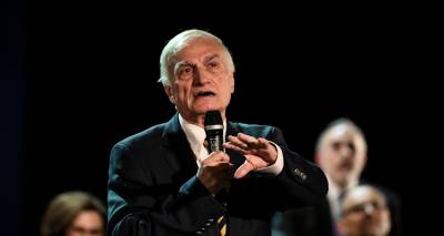 &Nu;&epsilon;ό&tau;&epsilon;&rho;&alpha; &gamma;&iota;&alpha; &tau;&eta;&nu; &kappa;&alpha;&tau;ά&sigma;&tau;&alpha;&sigma;&eta; &tau;&eta;&sigmaf; &upsilon;&gamma;&epsilon;ί&alpha;&sigmaf; &tau;&omicron;&upsilon; &Mu;&alpha;&nu;ώ&lambda;&eta; &Mu;&alpha;&upsilon;&rho;&omicron;&mu;ά&tau;&eta; &kappa;&alpha;&iota; &tau;&eta;&sigmaf; &sigma;&upsilon;&zeta;ύ&gamma;&omicron;&upsilon; &tau;&omicron;&upsilon;