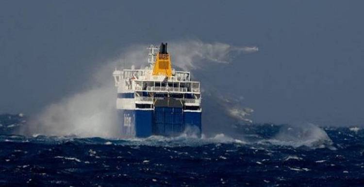 &Delta;&epsilon;ί&tau;&epsilon; &pi;&omega;&sigmaf; έ&gamma;&iota;&nu;&epsilon; &tau;&omicron; Blue Star Naxos έ&pi;&epsilon;&iota;&tau;&alpha; &alpha;&pi;ό &chi;&tau;ύ&pi;&eta;&mu;&alpha; &sigma;&phi;&omicron;&delta;&rho;ή&sigmaf; &theta;&alpha;&lambda;&alpha;&sigma;&sigma;&omicron;&tau;&alpha;&rho;&alpha;&chi;ή&sigmaf;!