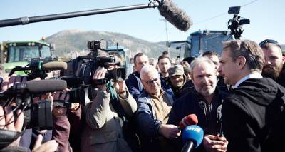 &Delta;έ&sigma;&mu;&epsilon;&upsilon;&sigma;&eta; &Mu;&eta;&tau;&sigma;&omicron;&tau;ά&kappa;&eta; &sigma;&tau;&omicron;&upsilon;&sigmaf; &alpha;&gamma;&rho;ό&tau;&epsilon;&sigmaf; &gamma;&iota;&alpha; &delta;ύ&omicron; &pi;&alpha;&rho;&epsilon;&mu;&beta;ά&sigma;&epsilon;&iota;&sigmaf; -&Pi;&alpha;ί&rho;&nu;&epsilon;&iota; &pi;ά&nu;&omega; &tau;&omicron;&upsilon; &tau;&omicron;&nu; &delta;&iota;ά&lambda;&omicron;&gamma;&omicron;, &kappa;&iota;&nu;ή&sigma;&epsilon;&iota;&sigmaf; &kappa;&alpha;&tau;&epsilon;&upsilon;&nu;&alpha;&sigma;&mu;&omicron;ύ &kappa;&alpha;&iota; &alpha;&pi;ό &Epsilon;&Epsilon;