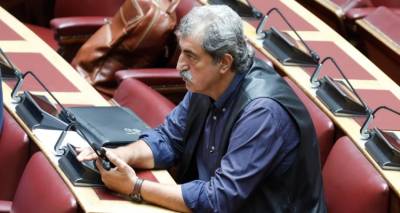 &Omicron; &Kappa;&alpha;&sigma;&sigma;&epsilon;&lambda;ά&kappa;&eta;&sigmaf; &delta;&iota;έ&gamma;&rho;&alpha;&psi;&epsilon; &tau;&omicron;&nu; &Pi;&omicron;&lambda;ά&kappa;&eta; &alpha;&pi;ό &tau;&eta;&nu; &Kappa;&Omicron; &tau;&omicron;&upsilon; &Sigma;&Upsilon;&Rho;&Iota;&Zeta;&Alpha; | &Mu;&epsilon;&tau;ά &tau;&omicron; &mu;&pi;&omicron;ύ&lambda;&iota;&nu;&gamma;&kappa; &sigma;&epsilon; &sigma;&upsilon;&nu;&epsilon;&rho;&gamma;ά&tau;&iota;&delta;&alpha; &tau;&omicron;&upsilon; Ά&delta;&omega;&nu;&iota;