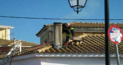 Φωτιά σε καμινάδα σπιτιού στο Θάνος