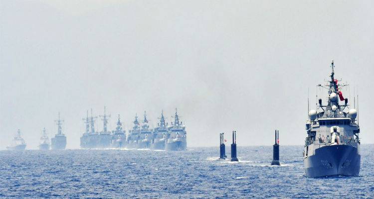 &Tau;&omicron;&upsilon;&rho;&kappa;&iota;&kappa;έ&sigmaf; &alpha;&epsilon;&rho;&omicron;&nu;&alpha;&upsilon;&tau;&iota;&kappa;έ&sigmaf; &alpha;&sigma;&kappa;ή&sigma;&epsilon;&iota;&sigmaf; &mu;&epsilon;&tau;&alpha;&xi;ύ Ά&eta; &Sigma;&tau;&rho;ά&tau;&eta; &kappa;&alpha;&iota; &Lambda;έ&sigma;&beta;&omicron;&upsilon;