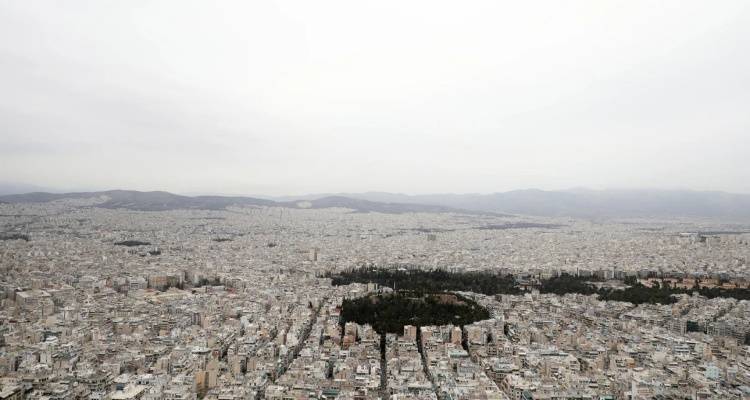&Alpha;&phi;&rho;&iota;&kappa;&alpha;&nu;&iota;&kappa;ή &sigma;&kappa;ό&nu;&eta; &laquo;&sigma;&kappa;έ&pi;&alpha;&sigma;&epsilon;&raquo; &tau;&eta; &chi;ώ&rho;&alpha; -&Alpha;&pi;&omicron;&pi;&nu;&iota;&kappa;&tau;&iota;&kappa;ή &alpha;&tau;&mu;ό&sigma;&phi;&alpha;&iota;&rho;&alpha; &sigma;&tau;&eta;&nu; &Alpha;&tau;&tau;&iota;&kappa;ή, &sigma;&tau;&omicron;&upsilon;&sigmaf; 32&deg;C &eta; &theta;&epsilon;&rho;&mu;&omicron;&kappa;&rho;&alpha;&sigma;ί&alpha; &sigma;&tau;&eta;&nu; &Kappa;&rho;ή&tau;&eta;