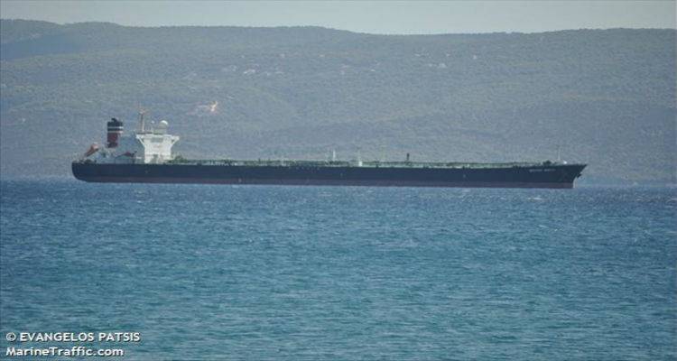 Στη Λήμνο αγκυροβόλησε με ασφάλεια το ακυβέρνητο δεξαμενόπλοιο