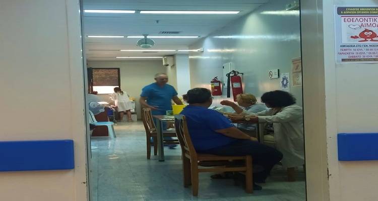 &Xi;&epsilon;&kappa;ί&nu;&eta;&sigma;&epsilon; &eta; &epsilon;&theta;&epsilon;&lambda;&omicron;&nu;&tau;&iota;&kappa;ή &alpha;&iota;&mu;&omicron;&delta;&omicron;&sigma;ί&alpha; &sigma;&tau;&eta; &Lambda;ή&mu;&nu;&omicron;