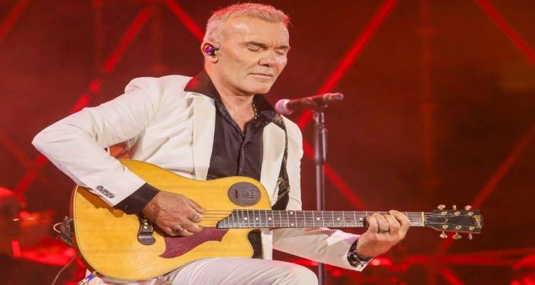 &Sigma;&tau;έ&lambda;&iota;&omicron;&sigmaf; &Rho;ό&kappa;&kappa;&omicron;&sigmaf;: &Pi;&alpha;&nu;&tau;&rho;&epsilon;ύ&epsilon;&tau;&alpha;&iota; &eta; &kappa;ό&rho;&eta; &tau;&omicron;&upsilon;, &Delta;έ&sigma;&pi;&omicron;&iota;&nu;&alpha; | &Omicron;&iota; &phi;&omega;&tau;&omicron;&gamma;&rho;&alpha;&phi;ί&epsilon;&sigmaf; &mu;&epsilon; &tau;&omicron;&nu; &sigma;ύ&nu;&tau;&rho;&omicron;&phi;ό &tau;&eta;&sigmaf; &kappa;&alpha;&iota; &tau;&omicron; &epsilon;&nu;&tau;&upsilon;&pi;&omega;&sigma;&iota;&alpha;&kappa;ό &mu;&omicron;&nu;ό&pi;&epsilon;&tau;&rho;&omicron;