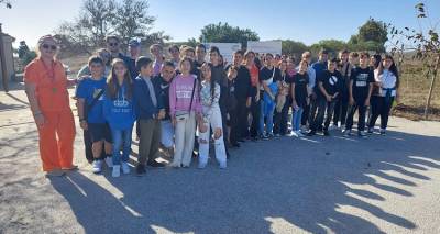 &Epsilon;&kappa;&pi;&alpha;&iota;&delta;&epsilon;&upsilon;&tau;&iota;&kappa;ή &epsilon;&kappa;&delta;&rho;&omicron;&mu;ή &sigma;&tau;&eta;&nu; &Pi;&omicron;&lambda;&iota;ό&chi;&nu;&eta; &pi;&rho;&alpha;&gamma;&mu;&alpha;&tau;&omicron;&pi;&omicron;ί&eta;&sigma;&alpha;&nu; &sigma;ή&mu;&epsilon;&rho;&alpha; &omicron;&iota; &mu;&alpha;&theta;&eta;&tau;έ&sigmaf; &tau;&omicron;&upsilon; &Gamma;&upsilon;&mu;&nu;&alpha;&sigma;ί&omicron;&upsilon; &Mu;&omicron;ύ&delta;&rho;&omicron;&upsilon;