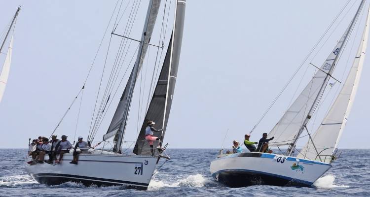 &Alpha;&nu;&omicron;ί&gamma;&epsilon;&iota; &pi;&alpha;&nu;&iota;ά &eta; Aegean Regatta 2025: &Pi;&rho;ώ&tau;&omicron;&sigmaf; &sigma;&tau;&alpha;&theta;&mu;ό&sigmaf; &omicron; Ά&gamma;&iota;&omicron;&sigmaf; &Epsilon;&upsilon;&sigma;&tau;&rho;ά&tau;&iota;&omicron;&sigmaf;