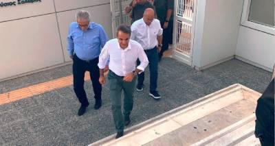 &Sigma;&tau;&omicron; &Sigma;&upsilon;&nu;&tau;&omicron;&nu;&iota;&sigma;&tau;&iota;&kappa;ό &Kappa;έ&nu;&tau;&rho;&omicron; &tau;&eta;&sigmaf; &Pi;&omicron;&lambda;&iota;&tau;&iota;&kappa;ή&sigmaf; &Pi;&rho;&omicron;&sigma;&tau;&alpha;&sigma;ί&alpha;&sigmaf; &omicron; &Kappa;&upsilon;&rho;&iota;ά&kappa;&omicron;&sigmaf; &Mu;&eta;&tau;&sigma;&omicron;&tau;ά&kappa;&eta;&sigmaf;
