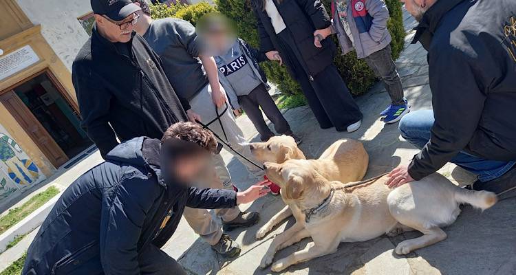 Στο Ειδικό Σχολείο Καλλιθέας η Σούγκαρ και η Μέλι