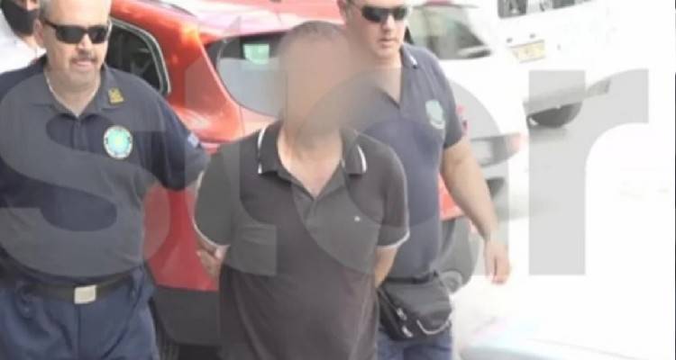 &laquo;&Eta; 6&chi;&rho;&omicron;&nu;&eta; &phi;&omicron;&rho;&omicron;ύ&sigma;&epsilon; &rho;&omicron;ύ&chi;&alpha;, &pi;έ&delta;&iota;&lambda;&alpha;, ή&tau;&alpha;&nu; &phi;&omicron;&upsilon;&lambda; &phi;&alpha;&gamma;&omega;&mu;έ&nu;&eta;&raquo;, &lambda;έ&epsilon;&iota; &omicron; &psi;&alpha;&rho;&omicron;&nu;&tau;&omicron;&upsilon;&phi;&epsilon;&kappa;ά&sigmaf; &pi;&omicron;&upsilon; &tau;&eta; &beta;&rho;ή&kappa;&epsilon; &kappa;&alpha;&iota; &laquo;&kappa;&alpha;ί&epsilon;&iota;&raquo; &tau;&omicron;&nu; &pi;&alpha;&tau;έ&rho;&alpha;