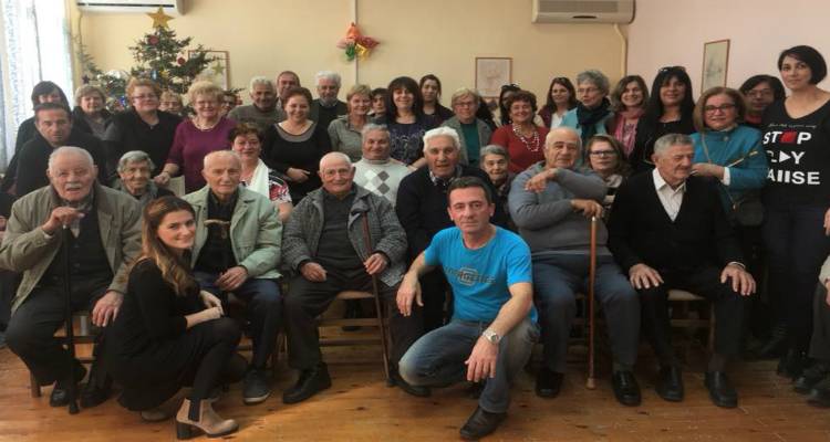 Οι ηλικιωμένοι του ΚΗΦΗ Λήμνου υποδέχθηκαν τα Χριστούγεννα με τραγούδι και χορό (photos & video)