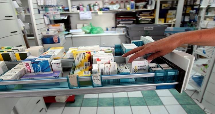 Φάρμακα από όλα τα φαρμακεία στους λιμενικούς στο νομό Λέσβου
