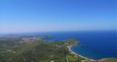 &Lambda;ή&mu;&nu;&omicron;&sigmaf;: &Tau;&omicron; &kappa;&rho;&upsilon;&mu;&mu;έ&nu;&omicron; &delta;&iota;&alpha;&mu;ά&nu;&tau;&iota; &sigma;&tau;&omicron; &Beta;&omicron;&rho;&epsilon;&iota;&omicron;&alpha;&nu;&alpha;&tau;&omicron;&lambda;&iota;&kappa;ό &Alpha;&iota;&gamma;&alpha;ί&omicron;