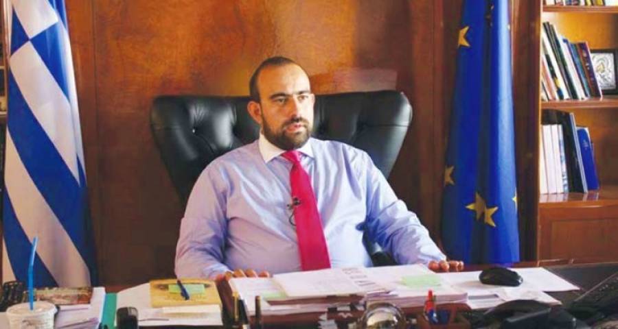 &Eta; &Nu;&eta;&sigma;&iota;&omega;&tau;&iota;&kappa;ή &Pi;&omicron;&lambda;&iota;&tau;&iota;&kappa;ή &sigma;&tau;&omicron; &Epsilon;&pi;ί&kappa;&epsilon;&nu;&tau;&rho;&omicron; | &Eta; &Theta;&epsilon;&sigma;&mu;&iota;&kappa;ή &Epsilon;&pi;ί&sigma;&kappa;&epsilon;&psi;&eta; &tau;&omicron;&upsilon; &Delta;&eta;&mu;ά&rho;&chi;&omicron;&upsilon; &Kappa;&upsilon;&theta;ή&rho;&omega;&nu; &sigma;&tau;&eta; &Lambda;ή&mu;&nu;&omicron;