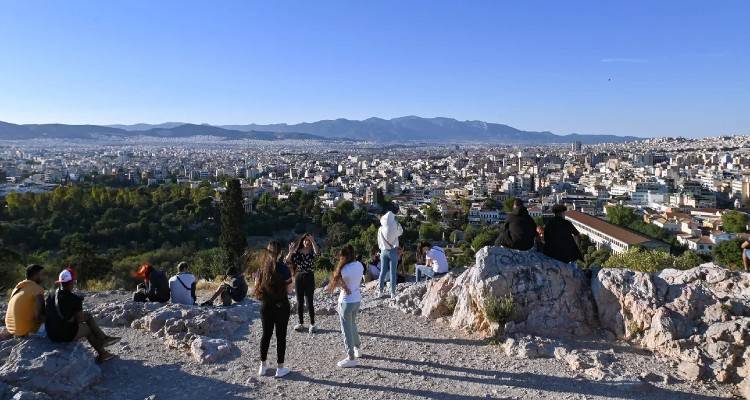 &Sigma;&tau;&alpha; 13 &delta;&iota;&sigma;. &tau;&alpha; &chi;&rho;έ&eta; &tau;&eta;&sigmaf; &pi;&alpha;&nu;&delta;&eta;&mu;ί&alpha;&sigmaf;: &Epsilon;&tau;&omicron;&iota;&mu;ά&zeta;&epsilon;&tau;&alpha;&iota; &beta;&epsilon;&lambda;&tau;ί&omega;&sigma;&eta; &tau;&eta;&sigmaf; &rho;ύ&theta;&mu;&iota;&sigma;&eta;&sigmaf; &omicron;&phi;&epsilon;&iota;&lambda;ώ&nu; έ&omega;&sigmaf; 72 &delta;ό&sigma;&epsilon;&iota;&sigmaf;