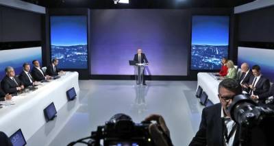 &Alpha;&nu;&alpha;&beta;&omicron;&lambda;ή &tau;&omicron;&upsilon; debate &lambda;ό&gamma;&omega; &tau;&omicron;&upsilon; &nu;&alpha;&upsilon;&alpha;&gamma;ί&omicron;&upsilon; &alpha;&pi;&omicron;&phi;&alpha;&sigma;ί&zeta;&epsilon;&iota; &eta; &delta;&iota;&alpha;&kappa;&omicron;&mu;&mu;&alpha;&tau;&iota;&kappa;ή -&Sigma;&upsilon;&nu;&epsilon;&delta;&rho;&iota;ά&zeta;&epsilon;&iota; &sigma;&tau;&iota;&sigmaf; 11