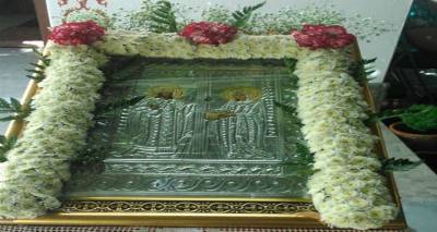 Πανηγυρίζει το παρεκκλήσι των Αγ. Κωνσταντίνου και Ελένης στον Άγιο Δημήτριο