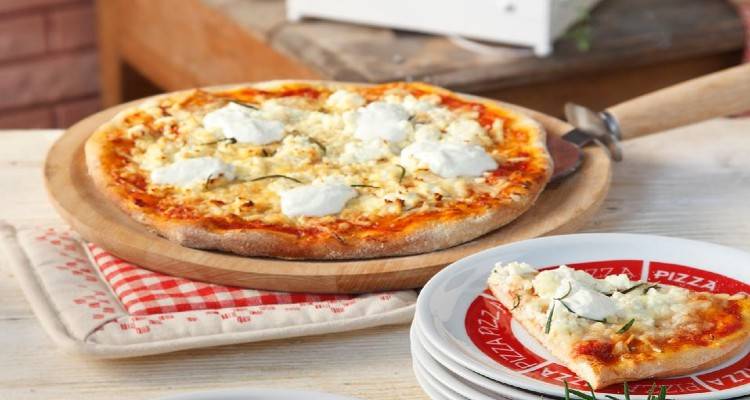 &Eta; &Epsilon;&lambda;&lambda;&eta;&nu;&iota;&kappa;ή &pi;ί&tau;&sigma;&alpha; &gamma;ί&nu;&epsilon;&tau;&alpha;&iota; &mu;&epsilon; &mu;&epsilon;&lambda;ί&chi;&lambda;&omega;&rho;&omicron; &Lambda;ή&mu;&nu;&omicron;&upsilon;