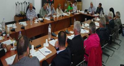 &Alpha;&pi;&alpha;&nu;&tau;ή&sigma;&epsilon;&iota;&sigmaf; &gamma;&iota;&alpha; &tau;&omicron; &kappa;&lambda;&eta;&rho;&omicron;&delta;ό&tau;&eta;&mu;&alpha; &Iota;&omega;&alpha;&nu;&nu;ί&delta;&eta; &zeta;&eta;&tau;ά &eta; &pi;&alpha;&rho;ά&tau;&alpha;&xi;&eta; &Mu;&pi;&omicron;&upsilon;&lambda;ώ&tau;&eta;