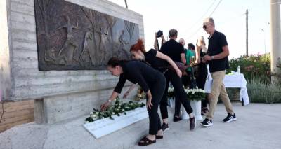 &Mu;ά&tau;&iota;: Έ&xi;&iota; &chi;&rho;ό&nu;&iota;&alpha; &alpha;&pi;ό &tau;&eta; &phi;&omicron;&nu;&iota;&kappa;ή &phi;&omega;&tau;&iota;ά &mu;&epsilon; &tau;&alpha; 104 &theta;ύ&mu;&alpha;&tau;&alpha; -&Epsilon;&kappa;&delta;&eta;&lambda;ώ&sigma;&epsilon;&iota;&sigmaf; &mu;&nu;ή&mu;&eta;&sigmaf; &gamma;&iota;&alpha; &tau;&omicron;&upsilon;&sigmaf; &nu;&epsilon;&kappa;&rho;&omicron;ύ&sigmaf;