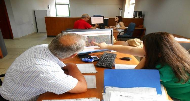 &Eta; Έ&nu;&omega;&sigma;&eta; &epsilon;&upsilon;&chi;&alpha;&rho;&iota;&sigma;&tau;&epsilon;ί &sigma;&tau;&omicron;&upsilon;&sigmaf; &pi;&alpha;&rho;&alpha;&gamma;&omega;&gamma;&omicron;ύ&sigmaf; &pi;&omicron;&upsilon; &epsilon;&mu;&pi;&iota;&sigma;&tau;&epsilon;ύ&tau;&eta;&kappa;&alpha;&nu; &tau;&omicron; &Kappa;&Epsilon;&Alpha; &Lambda;ή&mu;&nu;&omicron;&upsilon;