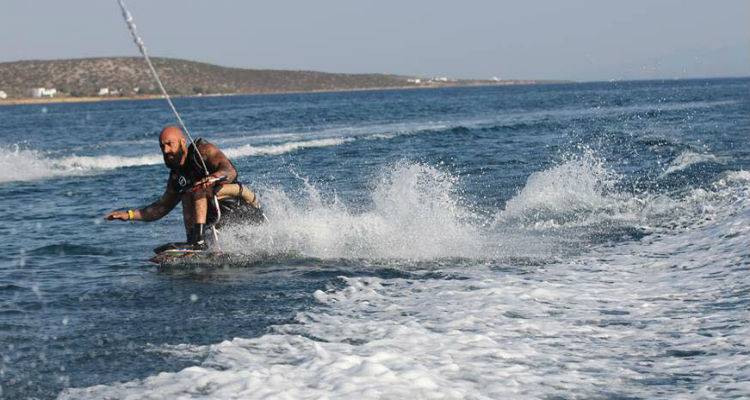 &Rho;ό&delta;&omicron;&sigmaf;: &Delta;&iota;&epsilon;&pi;&iota;&sigma;&tau;&eta;&mu;&omicron;&nu;&iota;&kappa;ή &Delta;&iota;&eta;&mu;&epsilon;&rho;ί&delta;&alpha; &gamma;&iota;&alpha; &tau;&omicron;&nu; &tau;&omicron;&upsilon;&rho;&iota;&sigma;&mu;ό | &Omicron; &Alpha;&theta;&lambda;&eta;&tau;&iota;&kappa;ό&sigmaf; &Tau;&omicron;&upsilon;&rho;&iota;&sigma;&mu;ό&sigmaf; &gamma;&iota;&alpha; &Alpha;&Mu;&Epsilon;&Alpha; &sigma;&tau;&eta; &Lambda;ή&mu;&nu;&omicron; &mu;&epsilon;&tau;&alpha;&xi;ύ &tau;&omega;&nu; &theta;&epsilon;&mu;ά&tau;&omega;&nu; &sigma;&upsilon;&zeta;ή&tau;&eta;&sigma;&eta;&sigmaf;