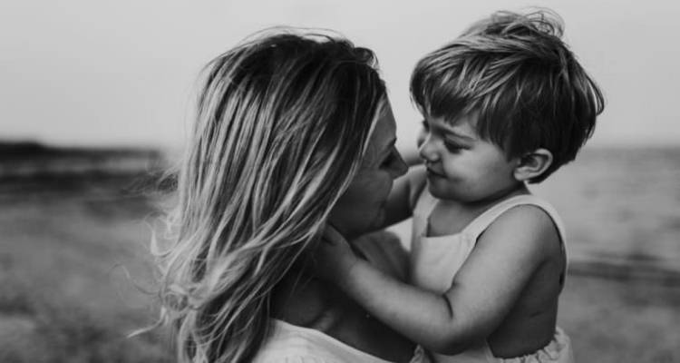 Τιμή για τη Μητέρα μου, τη μητέρα των παιδιών και των εγγονιών  μου