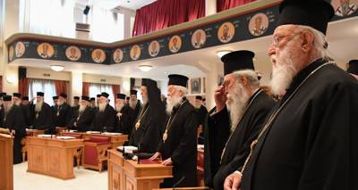 &Gamma;ά&mu;&omicron;&sigmaf; &omicron;&mu;ό&phi;&upsilon;&lambda;&omega;&nu; &zeta;&epsilon;&upsilon;&gamma;&alpha;&rho;&iota;ώ&nu;: &Sigma;&upsilon;&nu;&epsilon;&delta;&rho;&iota;ά&zeta;&epsilon;&iota; &eta; &Iota;&epsilon;&rho;&alpha;&rho;&chi;ί&alpha;