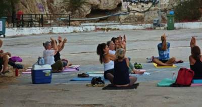 Το κόμμα Κασσελάκη πρόσφερε δωρεάν... γιόγκα και ευεξία | «Γυμναστήριο πάνε να ιδρύσουν», σχολίασε ο Αντώναρος