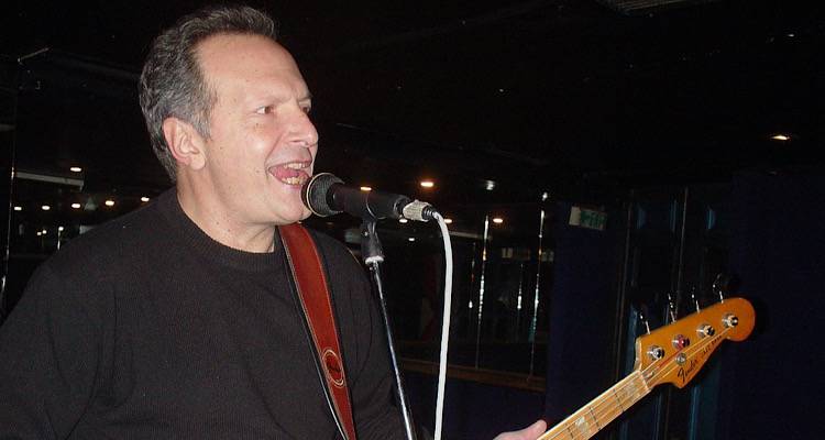 Αντώνης Τουρκογιώργης: Έφυγε από τη ζωή στα 73 του | Η ιστορία των Socrates και οι εμφανίσεις στο ιστορικό Κύτταρο