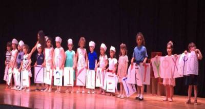 Έκλεψαν «καρδιές» και χειροκροτηθήκαν θερμά τα παιδιά του Λυκείου των Ελληνίδων Λήμνου (photos)