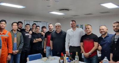 &Omicron; &Lambda;&eta;&mu;&nu;&iota;ό&sigmaf; &nu;&alpha;&upsilon;&tau;&iota;&kappa;ό&sigmaf; &Gamma;&iota;ά&nu;&nu;&eta;&sigmaf; &Lambda;&upsilon;&rho;&omicron;ύ&delta;&iota;&alpha;&sigmaf;, &mu;&iota;&lambda;ά&epsilon;&iota; &gamma;&iota;&alpha; &tau;&eta; &zeta;&omega;ή &sigma;&tau;&omicron;&upsilon;&sigmaf; &omega;&kappa;&epsilon;&alpha;&nu;&omicron;ύ&sigmaf;: &laquo;Ό&tau;&alpha;&nu; &omicron;&iota; ά&nu;&epsilon;&mu;&omicron;&iota; &alpha;&gamma;&rho;&iota;&epsilon;ύ&omicron;&upsilon;&nu;, &tau;&omicron; &alpha;&sigma;&phi;&alpha;&lambda;έ&sigma;&tau;&epsilon;&rho;&omicron; &lambda;&iota;&mu;ά&nu;&iota; &epsilon;ί&nu;&alpha;&iota; &sigma;&tau;&rsquo; &alpha;&nu;&omicron;&iota;&chi;&tau;ά&raquo; | &Sigma;&Upsilon;&Nu;&Epsilon;&Nu;&Tau;&Epsilon;&Upsilon;&Xi;&Eta;