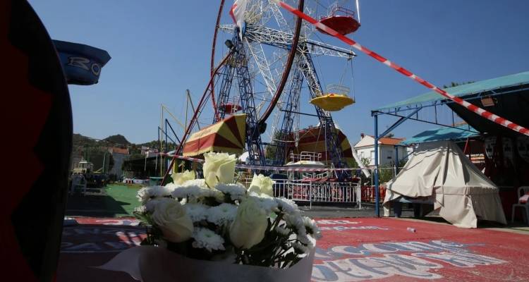 &Chi;&alpha;&lambda;&kappa;&iota;&delta;&iota;&kappa;ή: &laquo;&Pi;&alpha;&lambda;&iota;&omicron;&sigma;ί&delta;&epsilon;&rho;&alpha;&raquo; &tau;&omicron; &mu;&eta;&chi;ά&nu;&eta;&mu;&alpha; &sigma;&tau;&omicron; &lambda;&omicron;ύ&nu;&alpha; &pi;&alpha;&rho;&kappa; ό&pi;&omicron;&upsilon; &sigma;&kappa;&omicron;&tau;ώ&theta;&eta;&kappa;&epsilon; &omicron; 19&chi;&rho;&omicron;&nu;&omicron;&sigmaf; -&Sigma;&tau;&omicron; &sigma;&tau;ό&chi;&alpha;&sigma;&tau;&rho;&omicron; &omicron; &iota;&delta;&iota;&omicron;&kappa;&tau;ή&tau;&eta;&sigmaf;