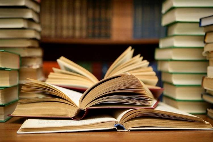 Πολλά βιβλία στα 4, γερό μυαλό στα 18