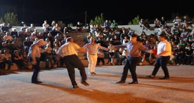 &laquo;&Theta;ά&lambda;&alpha;&sigma;&sigma;&alpha; &lambda;&upsilon;&pi;ή&sigma;&omicron;&upsilon;&raquo;: &Mu;&iota;&alpha; &mu;&alpha;&gamma;&epsilon;&upsilon;&tau;&iota;&kappa;ή &beta;&rho;&alpha;&delta;&iota;ά &sigma;&tau;&omicron; &Mu;&omicron;ύ&delta;&rho;&omicron;