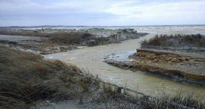 &laquo;&Beta;&iota;&beta;&lambda;&iota;&kappa;ή &kappa;&alpha;&tau;&alpha;&sigma;&tau;&rho;&omicron;&phi;ή&raquo; &sigma;&tau;&omicron; &Kappa;έ&rho;&omicron;&sigmaf; (photos)