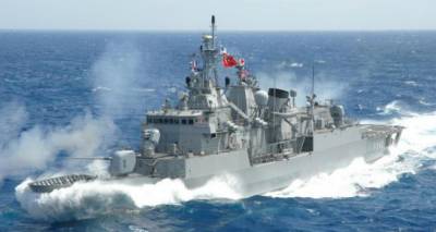 &Eta; &Tau;&omicron;&upsilon;&rho;&kappa;ί&alpha; &pi;&rho;&omicron;&alpha;&nu;&alpha;&gamma;&gamma;έ&lambda;&lambda;&epsilon;&iota; ά&sigma;&kappa;&eta;&sigma;&eta; &mu;&epsilon; &pi;&upsilon;&rho;ά &mu;&epsilon;&tau;&alpha;&xi;ύ &Lambda;ή&mu;&nu;&omicron;&upsilon; &kappa;&alpha;&iota; &Sigma;&alpha;&mu;&omicron;&theta;&rho;ά&kappa;&eta;&sigmaf;