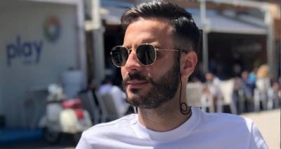 &Alpha;&gamma;&rho;ί&nu;&iota;&omicron;: &Tau;&iota; &zeta;&omega;&gamma;&rho;ά&phi;&iota;&sigma;&epsilon; &omicron; 4&chi;&rho;&omicron;&nu;&omicron;&sigmaf; &kappa;&alpha;&iota; &alpha;&pi;&omicron;&kappa;ά&lambda;&upsilon;&psi;&epsilon; &tau;&omicron;&nu; &epsilon;&phi;&iota;ά&lambda;&tau;&eta; &pi;&omicron;&upsilon; &zeta;&omicron;ύ&sigma;&epsilon; &sigma;&tau;&alpha; &chi;έ&rho;&iota;&alpha; &tau;&omicron;&upsilon; 28&chi;&rho;&omicron;&nu;&omicron;&upsilon;