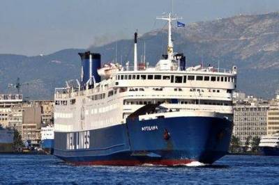 Πρόσκρουση του πλοίου «Μυτιλήνη» στο λιμάνι του Αγ. Κήρυκου