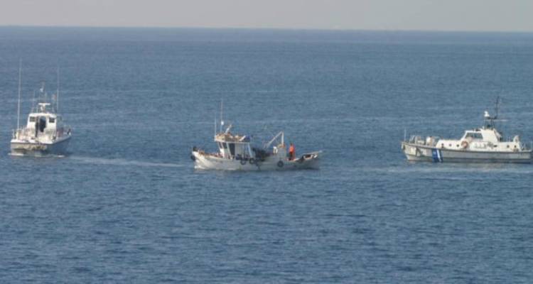 &Lambda;&epsilon;&eta;&lambda;&alpha;&sigma;ί&alpha; &tau;&omega;&nu; &epsilon;&lambda;&lambda;&eta;&nu;&iota;&kappa;ώ&nu; &upsilon;&delta;ά&tau;&omega;&nu; &alpha;&pi;ό &Tau;&omicron;ύ&rho;&kappa;&omicron;&upsilon;&sigmaf; &psi;&alpha;&rho;ά&delta;&epsilon;&sigmaf;